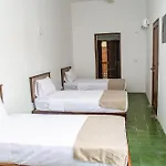 Aw Hotel Puertas De La Bahia