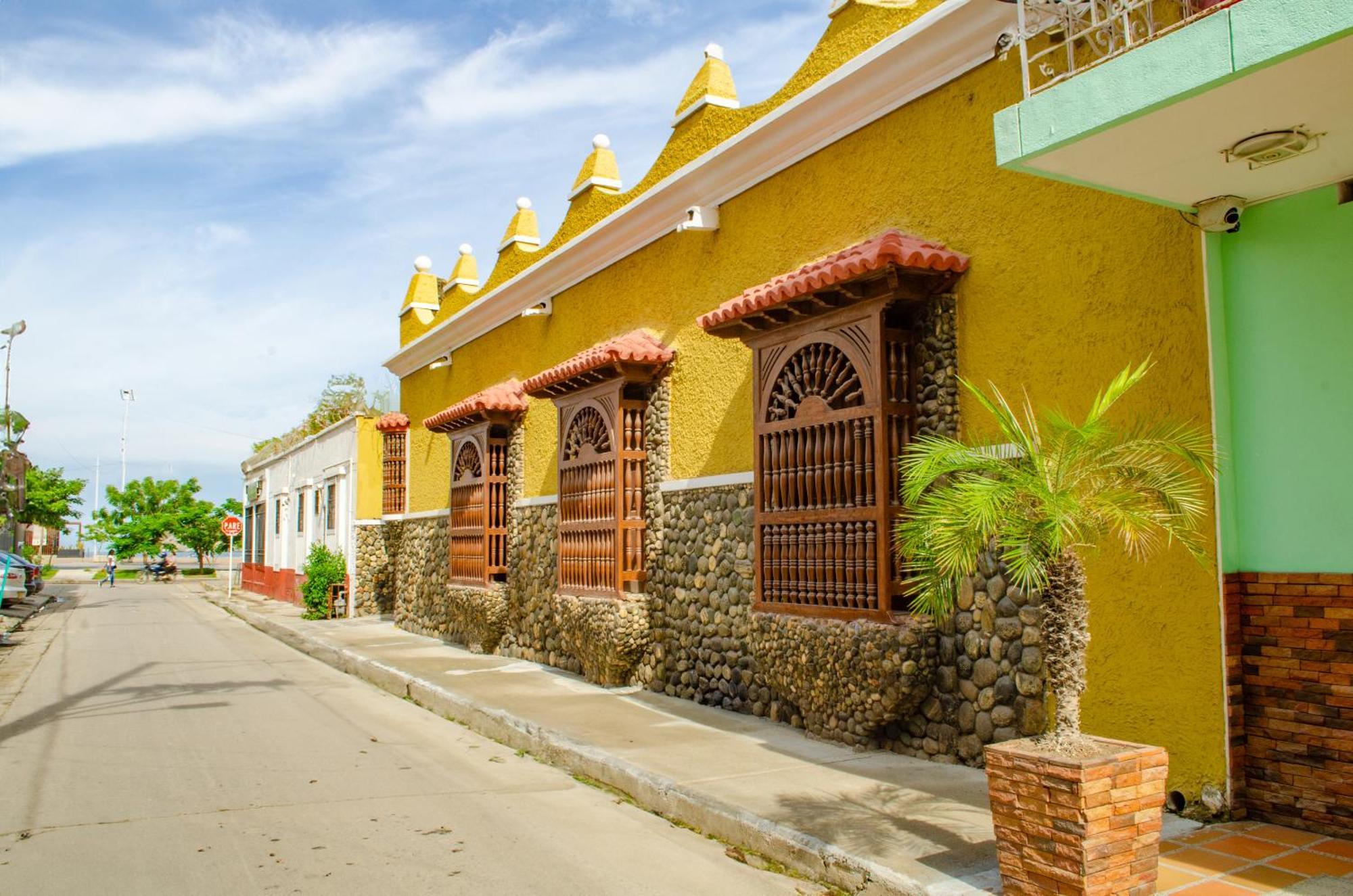 Hotel Aw Puertas De La Bahia 3*